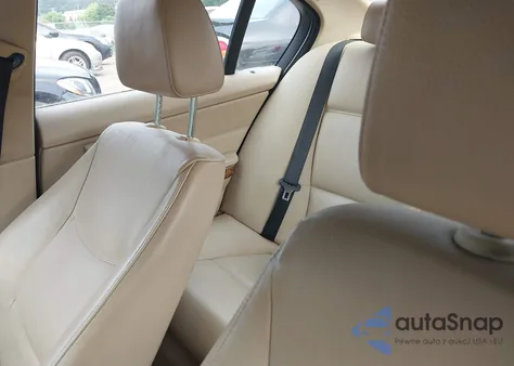 2006 BMW 330I from USA, damaged, VIN WBAVB33536KR81122